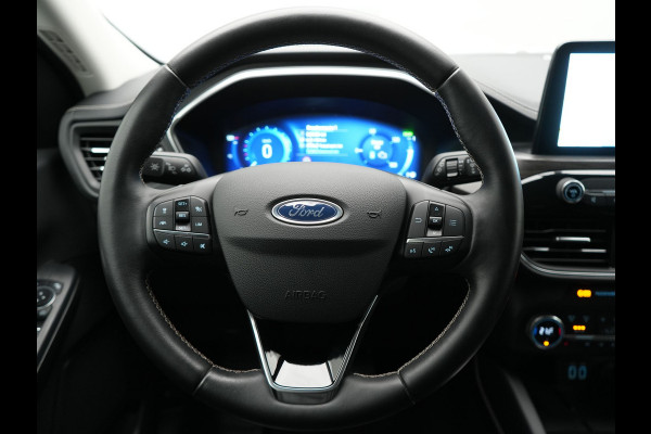 Ford Kuga 2.5 Vignale Plug In Hybrid 225pk Dealer O.H. PHEV | Trekhaak Afneembaar | Head Up | 360 Camera | Adaptive Cruise | Lederen Sportstoelen Memory & Verwarmd | Bang&Olufsen | Stuur Verwarmd | Apple Carplay | Blis | Keyless | Navigatie | DAB