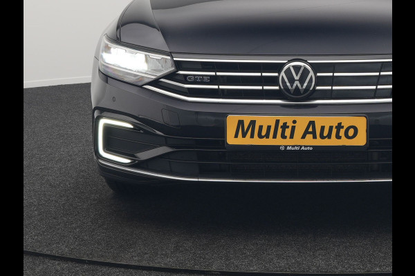 Volkswagen Passat Variant 1.4 TSI GTE Business Plug In Hybrid 218pk Dealer O.H PHEV | Trekhaak Af Fabriek | Panodak | Adaptive Cruise | Camera | Alcantara Sportstoelen Massage & Verwarmd | Apple Carplay | Navigatie | Keyless | Virtual | DAB |