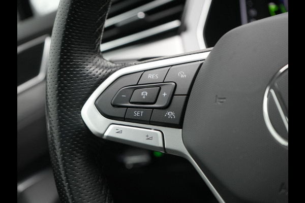 Volkswagen Passat Variant 1.4 TSI GTE Business Plug In Hybrid 218pk Dealer O.H PHEV | Trekhaak Af Fabriek | Panodak | Adaptive Cruise | Camera | Alcantara Sportstoelen Massage & Verwarmd | Apple Carplay | Navigatie | Keyless | Virtual | DAB |