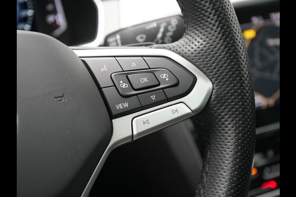Volkswagen Passat Variant 1.4 TSI GTE Business Plug In Hybrid 218pk Dealer O.H PHEV | Trekhaak Af Fabriek | Panodak | Adaptive Cruise | Camera | Alcantara Sportstoelen Massage & Verwarmd | Apple Carplay | Navigatie | Keyless | Virtual | DAB |