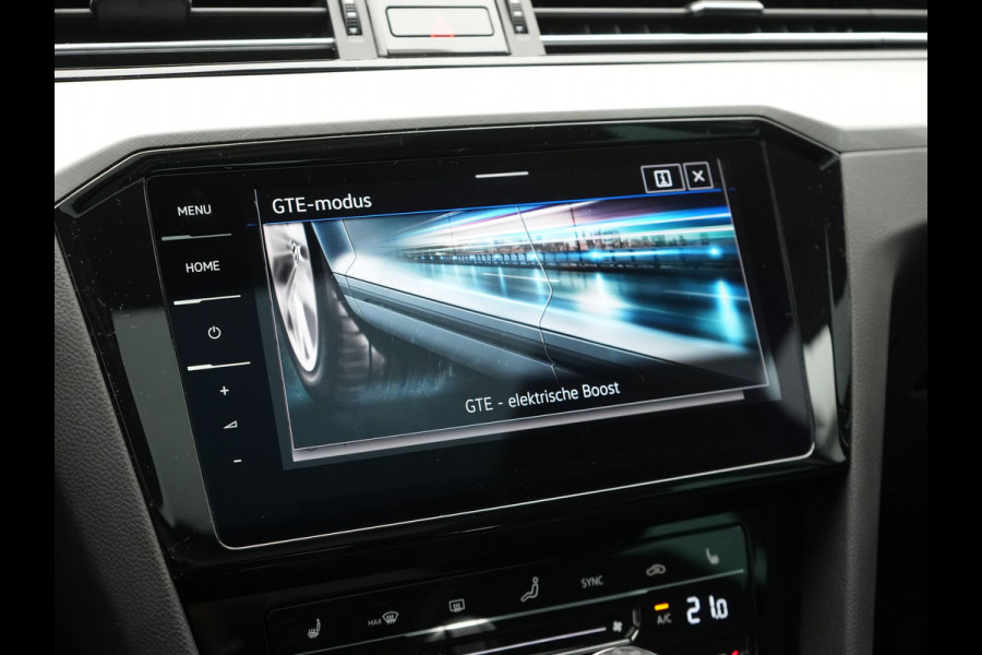 Volkswagen Passat Variant 1.4 TSI GTE Business Plug In Hybrid 218pk Dealer O.H PHEV | Trekhaak Af Fabriek | Panodak | Adaptive Cruise | Camera | Alcantara Sportstoelen Massage & Verwarmd | Apple Carplay | Navigatie | Keyless | Virtual | DAB |