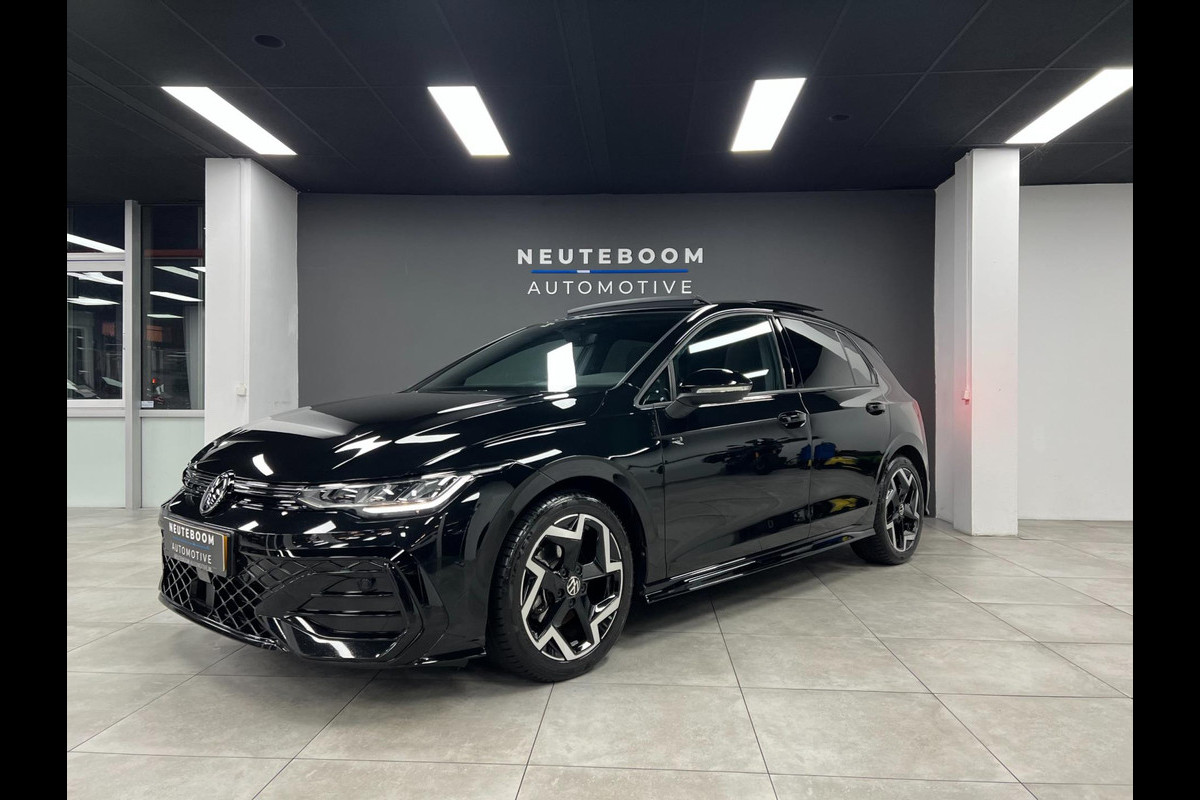Volkswagen Golf 8.5 1.5 eTSI R-Line | CAMERA | LED | PANO |