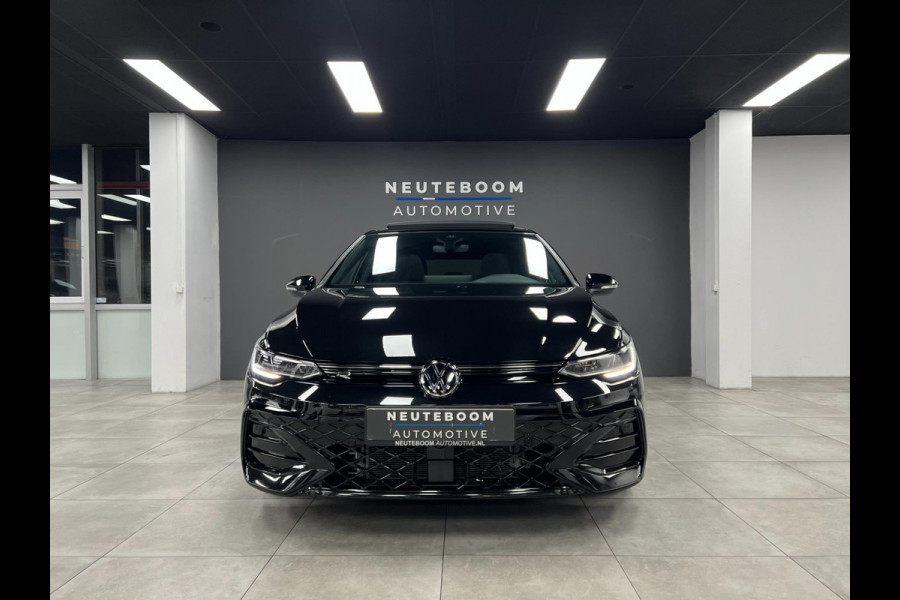 Volkswagen Golf 8.5 1.5 eTSI R-Line | CAMERA | LED | PANO |
