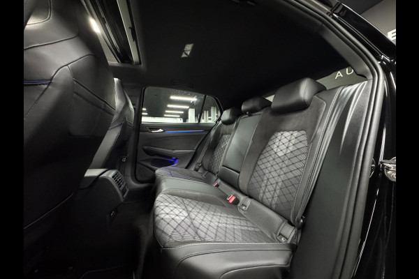 Volkswagen Golf 8.5 1.5 eTSI R-Line | CAMERA | LED | PANO |