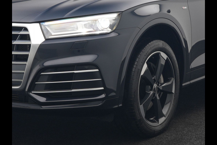 Audi Q5 50 TFSI e quattro S Line Plug In Hybrid 299pk Dealer O.H. PHEV | Panodak | 20"L.M Rotor | Apple Carplay | Sportstoelen Verwarmd | Cruise Control | Keyless | Navigatie | Virtual | 20"L.M |