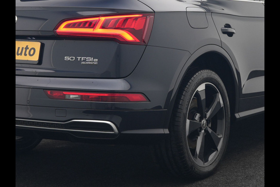 Audi Q5 50 TFSI e quattro S Line Plug In Hybrid 299pk Dealer O.H. PHEV | Panodak | 20"L.M Rotor | Apple Carplay | Sportstoelen Verwarmd | Cruise Control | Keyless | Navigatie | Virtual | 20"L.M |