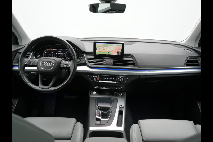 Audi Q5 50 TFSI e quattro S Line Plug In Hybrid 299pk Dealer O.H. PHEV | Panodak | 20"L.M Rotor | Apple Carplay | Sportstoelen Verwarmd | Cruise Control | Keyless | Navigatie | Virtual | 20"L.M |