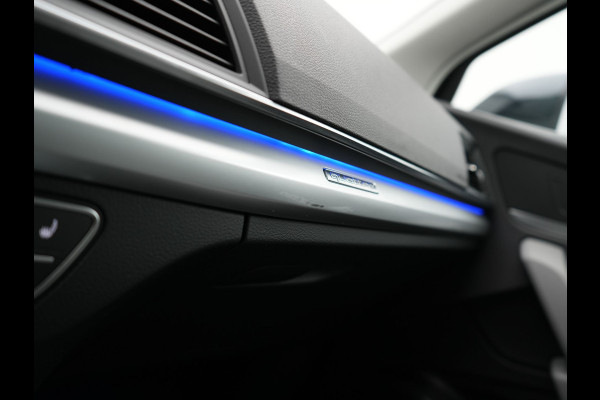 Audi Q5 50 TFSI e quattro S Line Plug In Hybrid 299pk Dealer O.H. PHEV | Panodak | 20"L.M Rotor | Apple Carplay | Sportstoelen Verwarmd | Cruise Control | Keyless | Navigatie | Virtual | 20"L.M |