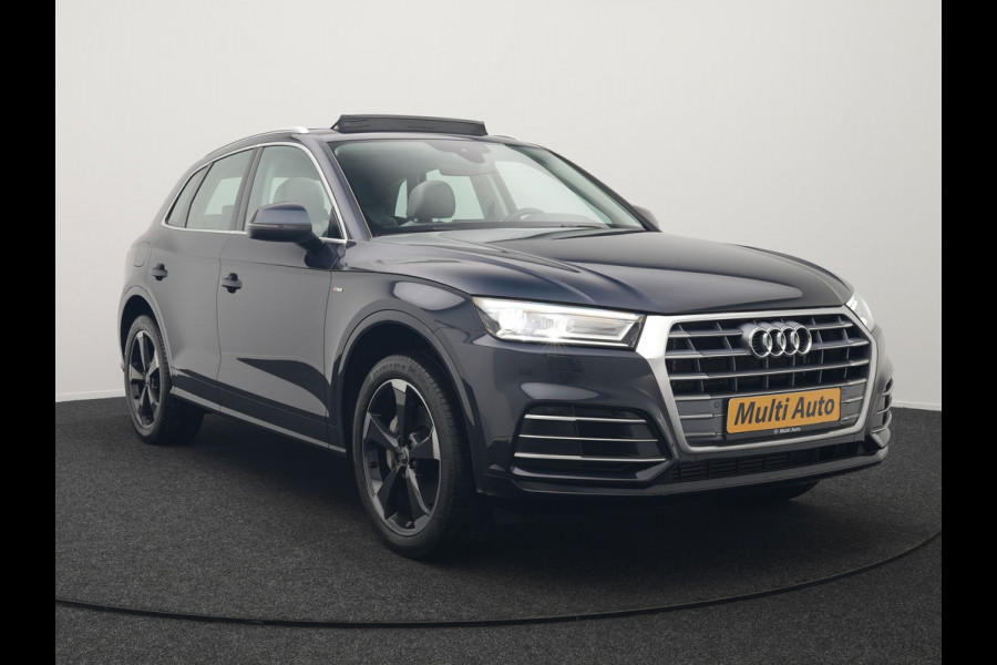 Audi Q5 50 TFSI e quattro S Line Plug In Hybrid 299pk Dealer O.H. PHEV | Panodak | 20"L.M Rotor | Apple Carplay | Sportstoelen Verwarmd | Cruise Control | Keyless | Navigatie | Virtual | 20"L.M |