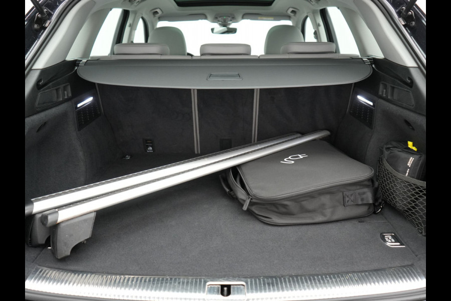 Audi Q5 50 TFSI e quattro S Line Plug In Hybrid 299pk Dealer O.H. PHEV | Panodak | 20"L.M Rotor | Apple Carplay | Sportstoelen Verwarmd | Cruise Control | Keyless | Navigatie | Virtual | 20"L.M |