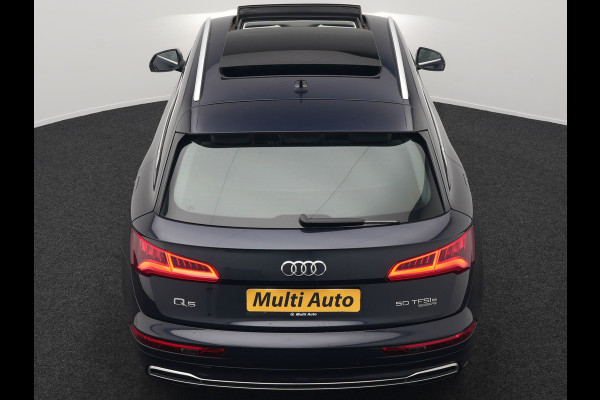 Audi Q5 50 TFSI e quattro S Line Plug In Hybrid 299pk Dealer O.H. PHEV | Panodak | 20"L.M Rotor | Apple Carplay | Sportstoelen Verwarmd | Cruise Control | Keyless | Navigatie | Virtual | 20"L.M |