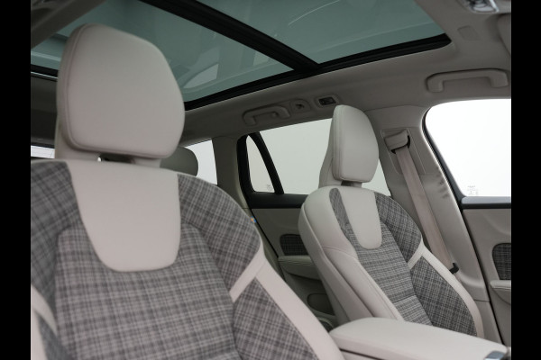Volvo V60 T6 Twin Engine AWD Momentum Pro Plug In Hybrid 340pk Dealer O.H PHEV | Panodak | Adaptive Cruise | Camera | Apple Carplay | Sportstoelen Verwarmd | Virtual | Blis |