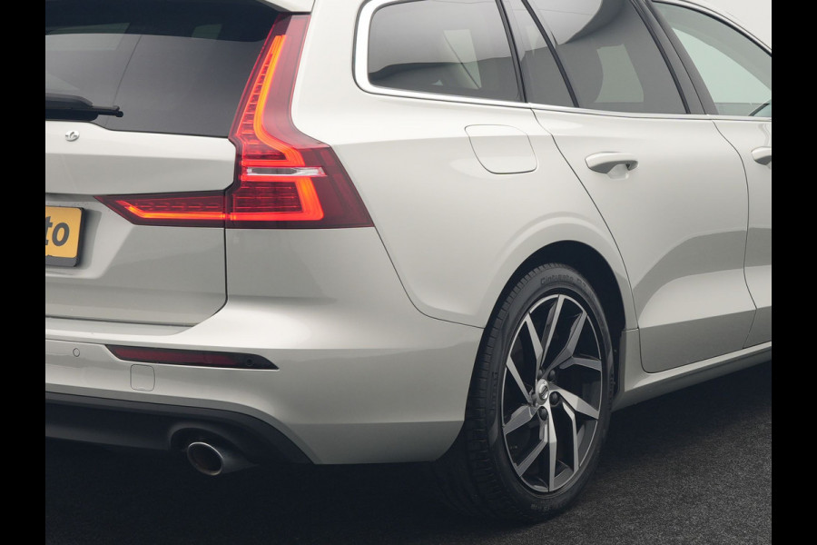 Volvo V60 T6 Twin Engine AWD Momentum Pro Plug In Hybrid 340pk Dealer O.H PHEV | Panodak | Adaptive Cruise | Camera | Apple Carplay | Sportstoelen Verwarmd | Virtual | Blis |