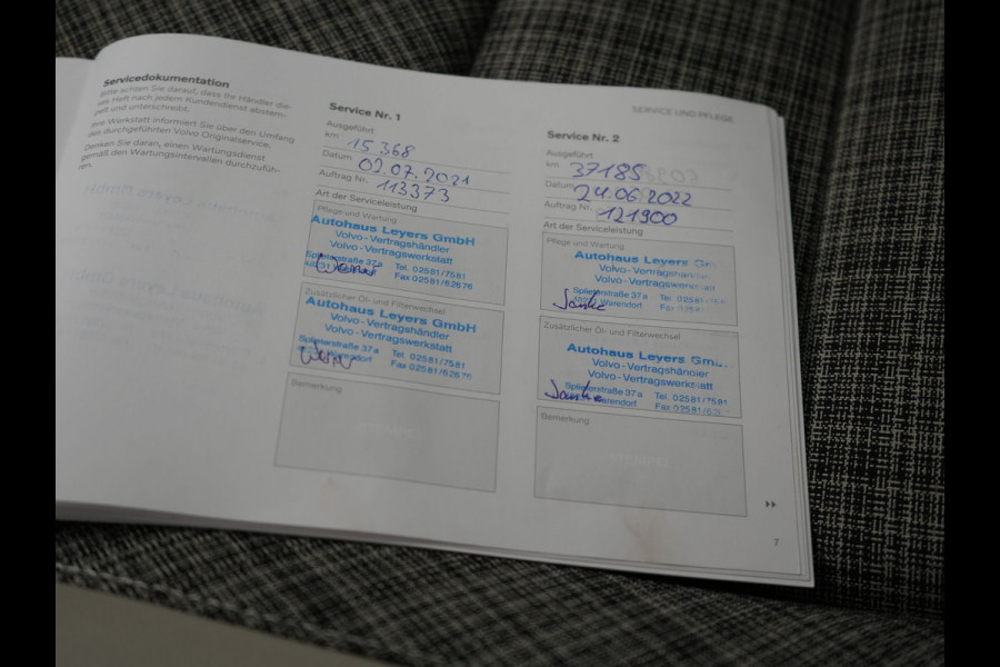 Volvo V60 T6 Twin Engine AWD Momentum Pro Plug In Hybrid 340pk Dealer O.H PHEV | Panodak | Adaptive Cruise | Camera | Apple Carplay | Sportstoelen Verwarmd | Virtual | Blis |