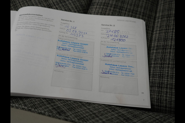 Volvo V60 T6 Twin Engine AWD Momentum Pro Plug In Hybrid 340pk Dealer O.H PHEV | Panodak | Adaptive Cruise | Camera | Apple Carplay | Sportstoelen Verwarmd | Virtual | Blis |