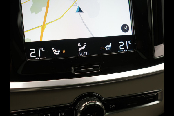 Volvo V60 T6 Twin Engine AWD Momentum Pro Plug In Hybrid 340pk Dealer O.H PHEV | Panodak | Adaptive Cruise | Camera | Apple Carplay | Sportstoelen Verwarmd | Virtual | Blis |