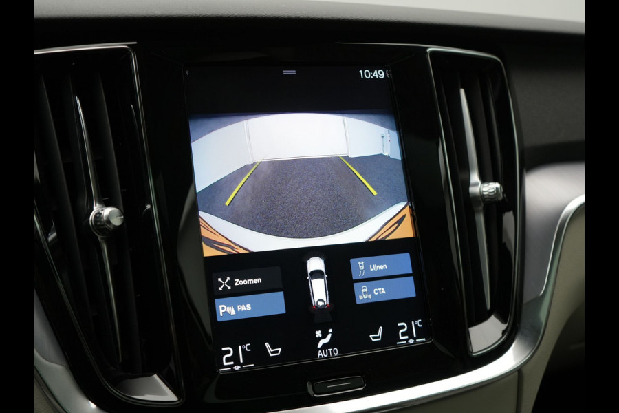 Volvo V60 T6 Twin Engine AWD Momentum Pro Plug In Hybrid 340pk Dealer O.H PHEV | Panodak | Adaptive Cruise | Camera | Apple Carplay | Sportstoelen Verwarmd | Virtual | Blis |