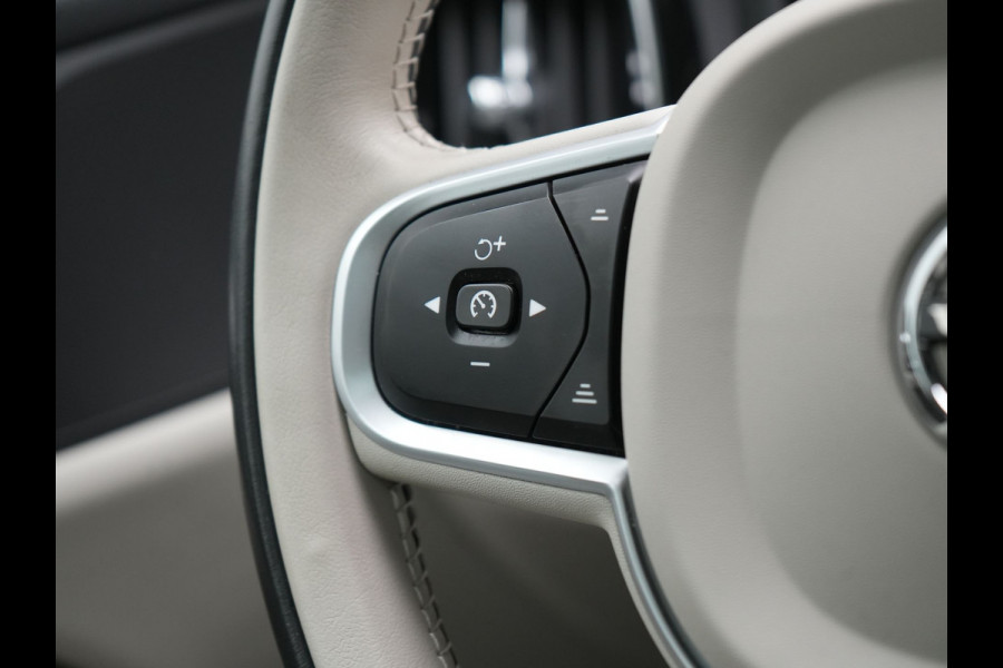 Volvo V60 T6 Twin Engine AWD Momentum Pro Plug In Hybrid 340pk Dealer O.H PHEV | Panodak | Adaptive Cruise | Camera | Apple Carplay | Sportstoelen Verwarmd | Virtual | Blis |