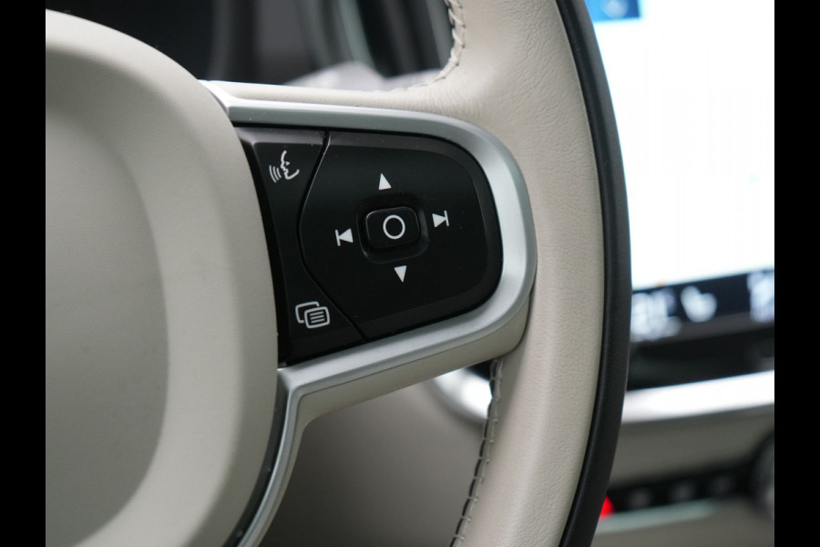 Volvo V60 T6 Twin Engine AWD Momentum Pro Plug In Hybrid 340pk Dealer O.H PHEV | Panodak | Adaptive Cruise | Camera | Apple Carplay | Sportstoelen Verwarmd | Virtual | Blis |