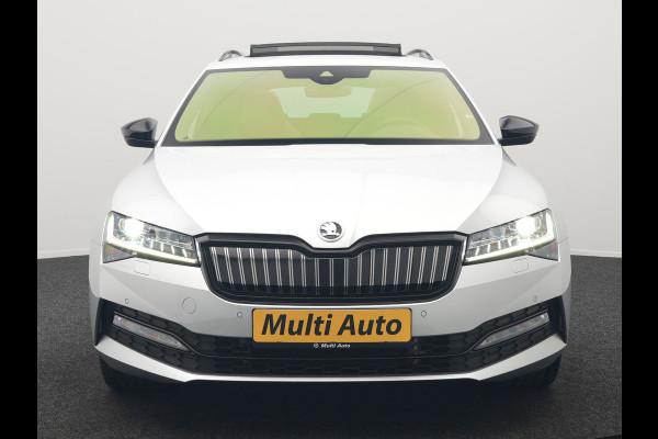 Škoda Superb Combi 1.4 TSI iV Sportline Business Plug In Hybrid 218pk Dealer O.H PHEV | Trekhaak Af Fabriek | Panodak | Adaptive Cruise | Alcantara Sportstoelen Memory & Verwarmd | Sfeerverlichting | Apple Carplay | Stuur Verwarmd | Virtual | Keyless | DAB | 19"L.M |