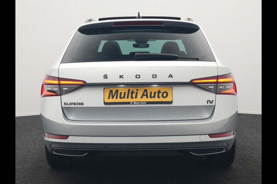 Škoda Superb Combi 1.4 TSI iV Sportline Business Plug In Hybrid 218pk Dealer O.H PHEV | Trekhaak Af Fabriek | Panodak | Adaptive Cruise | Alcantara Sportstoelen Memory & Verwarmd | Sfeerverlichting | Apple Carplay | Stuur Verwarmd | Virtual | Keyless | DAB | 19"L.M |