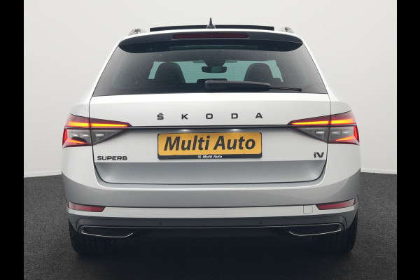 Škoda Superb Combi 1.4 TSI iV Sportline Business Plug In Hybrid 218pk Dealer O.H PHEV | Trekhaak Af Fabriek | Panodak | Adaptive Cruise | Alcantara Sportstoelen Memory & Verwarmd | Sfeerverlichting | Apple Carplay | Stuur Verwarmd | Virtual | Keyless | DAB | 19"L.M |