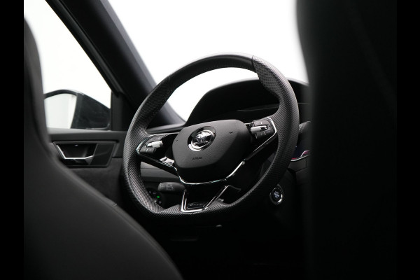 Škoda Superb Combi 1.4 TSI iV Sportline Business Plug In Hybrid 218pk Dealer O.H PHEV | Trekhaak Af Fabriek | Panodak | Adaptive Cruise | Alcantara Sportstoelen Memory & Verwarmd | Sfeerverlichting | Apple Carplay | Stuur Verwarmd | Virtual | Keyless | DAB | 19"L.M |