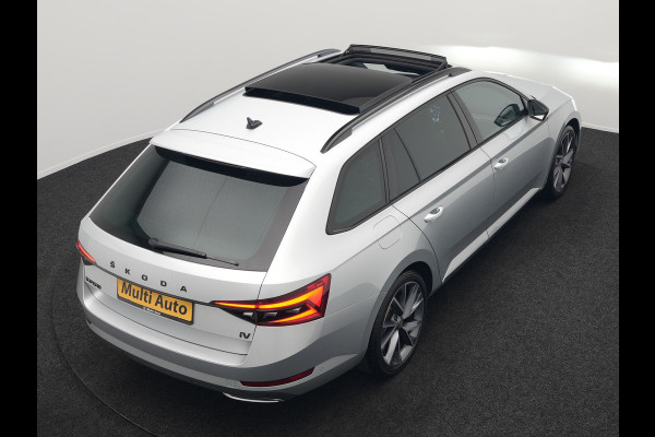 Škoda Superb Combi 1.4 TSI iV Sportline Business Plug In Hybrid 218pk Dealer O.H PHEV | Trekhaak Af Fabriek | Panodak | Adaptive Cruise | Alcantara Sportstoelen Memory & Verwarmd | Sfeerverlichting | Apple Carplay | Stuur Verwarmd | Virtual | Keyless | DAB | 19"L.M |