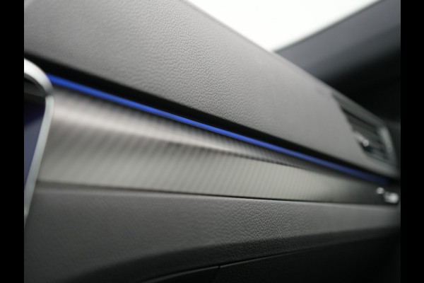 Škoda Superb Combi 1.4 TSI iV Sportline Business Plug In Hybrid 218pk Dealer O.H PHEV | Trekhaak Af Fabriek | Panodak | Adaptive Cruise | Alcantara Sportstoelen Memory & Verwarmd | Sfeerverlichting | Apple Carplay | Stuur Verwarmd | Virtual | Keyless | DAB | 19"L.M |