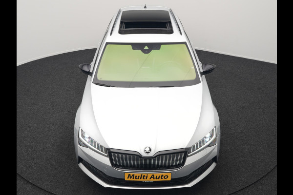 Škoda Superb Combi 1.4 TSI iV Sportline Business Plug In Hybrid 218pk Dealer O.H PHEV | Trekhaak Af Fabriek | Panodak | Adaptive Cruise | Alcantara Sportstoelen Memory & Verwarmd | Sfeerverlichting | Apple Carplay | Stuur Verwarmd | Virtual | Keyless | DAB | 19"L.M |