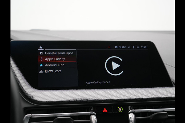 BMW 1-serie 118i Sportline 141pk Dealer O.H | Apple Carplay | Cruise Control | Virtual | Navigatie | LED Koplampen | Sfeerverlichting | DAB | 17"L.M |