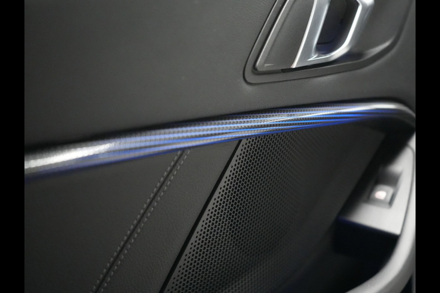 BMW 1-serie 118i Sportline 141pk Dealer O.H | Apple Carplay | Cruise Control | Virtual | Navigatie | LED Koplampen | Sfeerverlichting | DAB | 17"L.M |