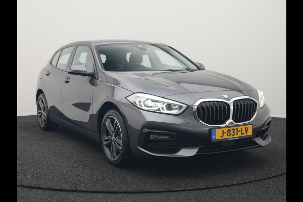 BMW 1-serie 118i Sportline 141pk Dealer O.H | Apple Carplay | Cruise Control | Virtual | Navigatie | LED Koplampen | Sfeerverlichting | DAB | 17"L.M |