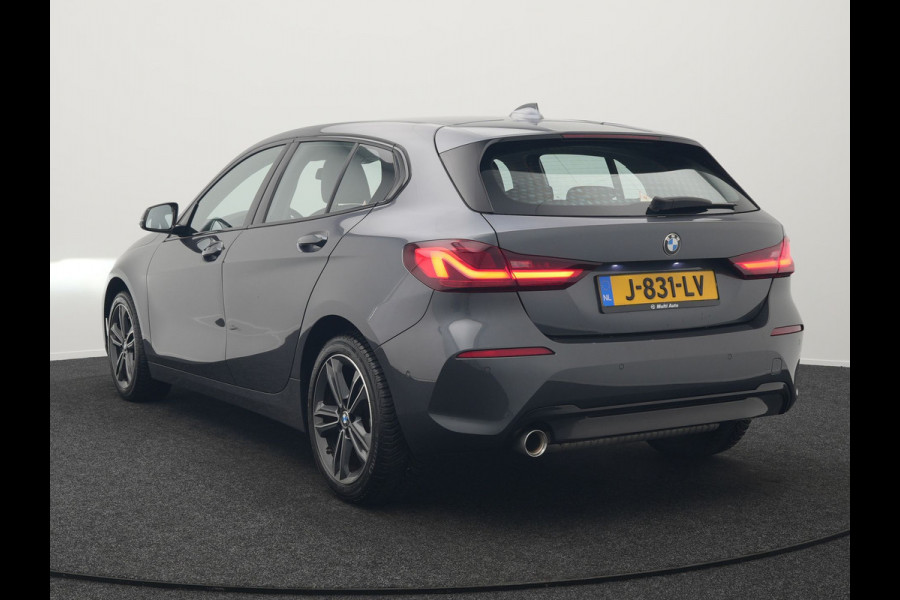 BMW 1-serie 118i Sportline 141pk Dealer O.H | Apple Carplay | Cruise Control | Virtual | Navigatie | LED Koplampen | Sfeerverlichting | DAB | 17"L.M |