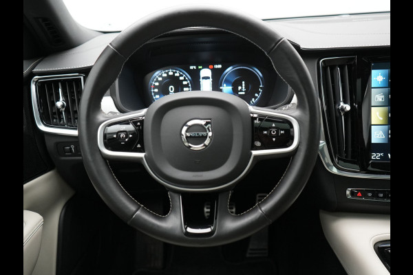 Volvo V90 T6 AWD R-Design Plug In Hybrid 340pk Dealer O.H PHEV | Trekhaak Af Fabriek | Panodak | Adaptive Cruise | Head Up | Harman & Kardon | 360 Camera | Lederen Sporstoelen Memory & Verwarmd | Pilot Assist | Apple Carplay | Navigatie | DAB |