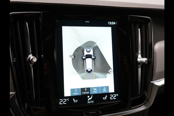 Volvo V90 T6 AWD R-Design Plug In Hybrid 340pk Dealer O.H PHEV | Trekhaak Af Fabriek | Panodak | Adaptive Cruise | Head Up | Harman & Kardon | 360 Camera | Lederen Sporstoelen Memory & Verwarmd | Pilot Assist | Apple Carplay | Navigatie | DAB |
