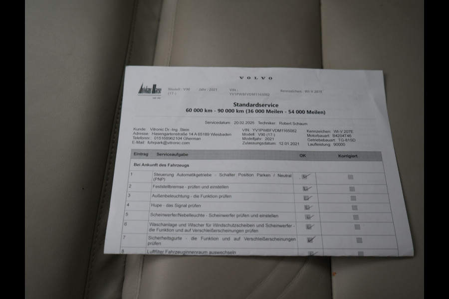 Volvo V90 T6 AWD R-Design Plug In Hybrid 340pk Dealer O.H PHEV | Trekhaak Af Fabriek | Panodak | Adaptive Cruise | Head Up | Harman & Kardon | 360 Camera | Lederen Sporstoelen Memory & Verwarmd | Pilot Assist | Apple Carplay | Navigatie | DAB |