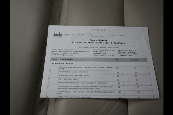 Volvo V90 T6 AWD R-Design Plug In Hybrid 340pk Dealer O.H PHEV | Trekhaak Af Fabriek | Panodak | Adaptive Cruise | Head Up | Harman & Kardon | 360 Camera | Lederen Sporstoelen Memory & Verwarmd | Pilot Assist | Apple Carplay | Navigatie | DAB |