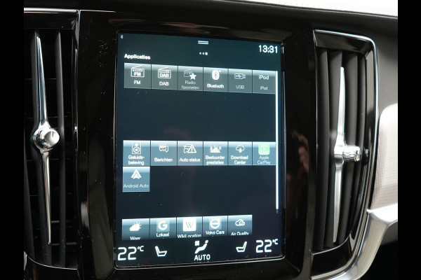 Volvo V90 T6 AWD R-Design Plug In Hybrid 340pk Dealer O.H PHEV | Trekhaak Af Fabriek | Panodak | Adaptive Cruise | Head Up | Harman & Kardon | 360 Camera | Lederen Sporstoelen Memory & Verwarmd | Pilot Assist | Apple Carplay | Navigatie | DAB |