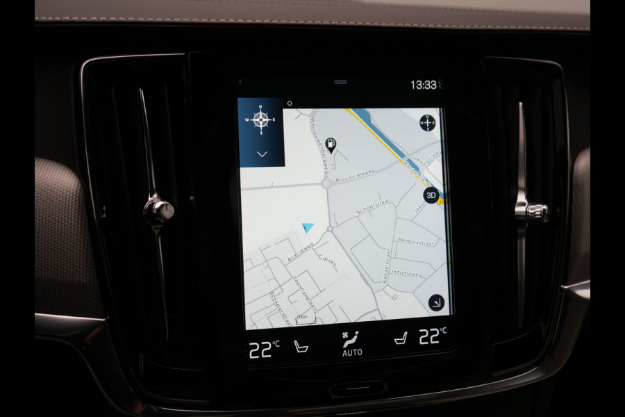 Volvo V90 T6 AWD R-Design Plug In Hybrid 340pk Dealer O.H PHEV | Trekhaak Af Fabriek | Panodak | Adaptive Cruise | Head Up | Harman & Kardon | 360 Camera | Lederen Sporstoelen Memory & Verwarmd | Pilot Assist | Apple Carplay | Navigatie | DAB |