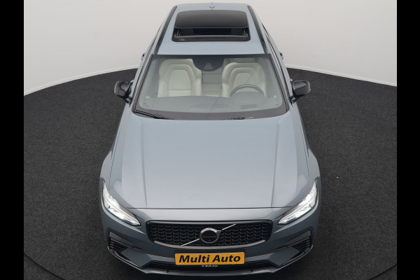 Volvo V90 T6 AWD R-Design Plug In Hybrid 340pk Dealer O.H PHEV | Trekhaak Af Fabriek | Panodak | Adaptive Cruise | Head Up | Harman & Kardon | 360 Camera | Lederen Sporstoelen Memory & Verwarmd | Pilot Assist | Apple Carplay | Navigatie | DAB |
