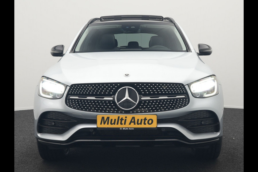 Mercedes-Benz GLC 300e 4MATIC AMG Plug In Hybrid 320pk Dealer O.H PHEV | Panodak | Adaptive Cruise | Burmester Audio | Camera | 20"L.M | Lederen Sportstoelen Verwarmd | Apple Carplay | Blis | Sfeerverlichting | Navigatie | DAB |