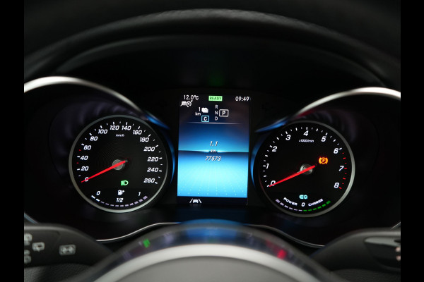 Mercedes-Benz GLC 300e 4MATIC AMG Plug In Hybrid 320pk Dealer O.H PHEV | Panodak | Adaptive Cruise | Burmester Audio | Camera | 20"L.M | Lederen Sportstoelen Verwarmd | Apple Carplay | Blis | Sfeerverlichting | Navigatie | DAB |