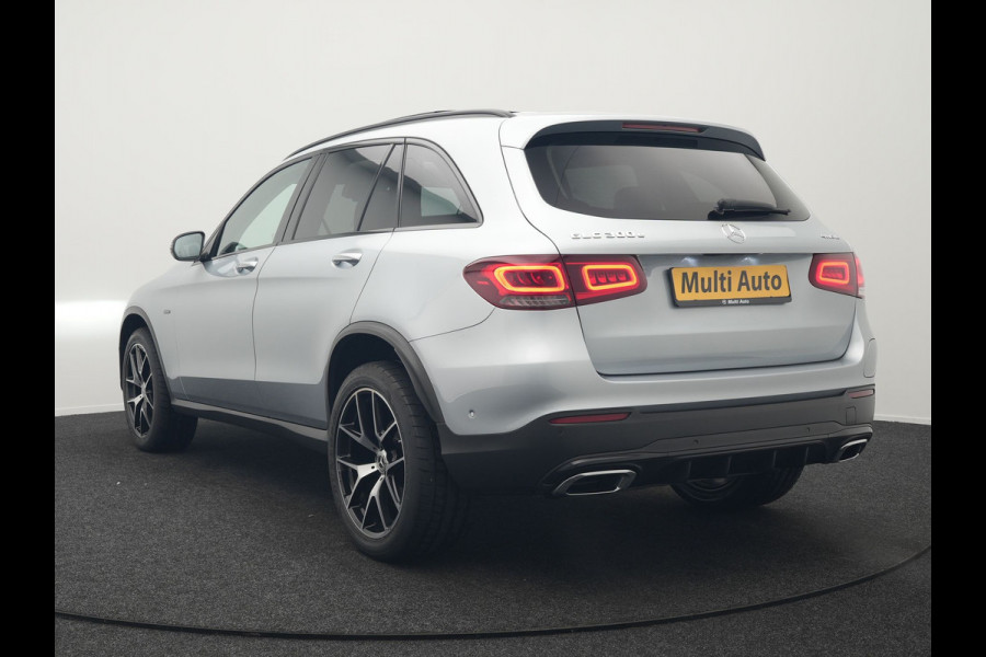 Mercedes-Benz GLC 300e 4MATIC AMG Plug In Hybrid 320pk Dealer O.H PHEV | Panodak | Adaptive Cruise | Burmester Audio | Camera | 20"L.M | Lederen Sportstoelen Verwarmd | Apple Carplay | Blis | Sfeerverlichting | Navigatie | DAB |