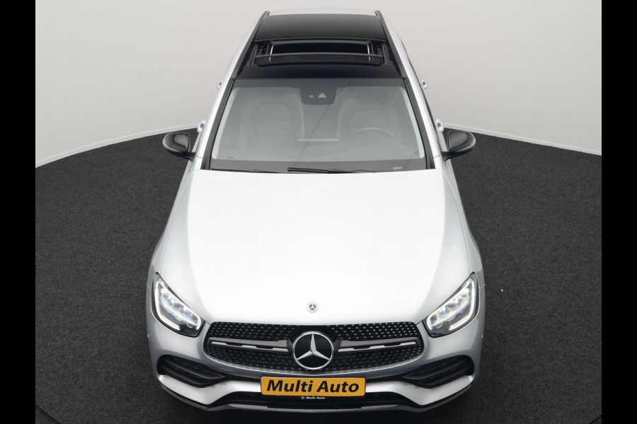 Mercedes-Benz GLC 300e 4MATIC AMG Plug In Hybrid 320pk Dealer O.H PHEV | Panodak | Adaptive Cruise | Burmester Audio | Camera | 20"L.M | Lederen Sportstoelen Verwarmd | Apple Carplay | Blis | Sfeerverlichting | Navigatie | DAB |
