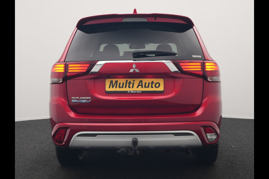 Mitsubishi Outlander 2.4 PHEV Intense Plug In Hybrid 225pk Dealer O.H PHEV | Trekhaak | Camera | Lederen Sportstoelen Verwarmd | Navigatie | Keyless | Android Auto | DAB |