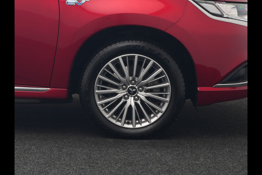 Mitsubishi Outlander 2.4 PHEV Intense Plug In Hybrid 225pk Dealer O.H PHEV | Trekhaak | Camera | Lederen Sportstoelen Verwarmd | Navigatie | Keyless | Android Auto | DAB |