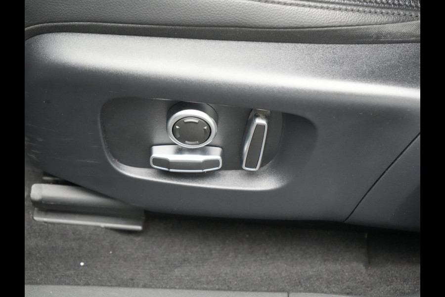 Land Rover Range Rover Evoque P300e AWD Plug In Hybrid 309pk BLACK OPTIC Dealer O.H PHEV | 360 Camera | 20"L.M | Apple Carplay | Lederen Bekleding | Navigatie | DAB |