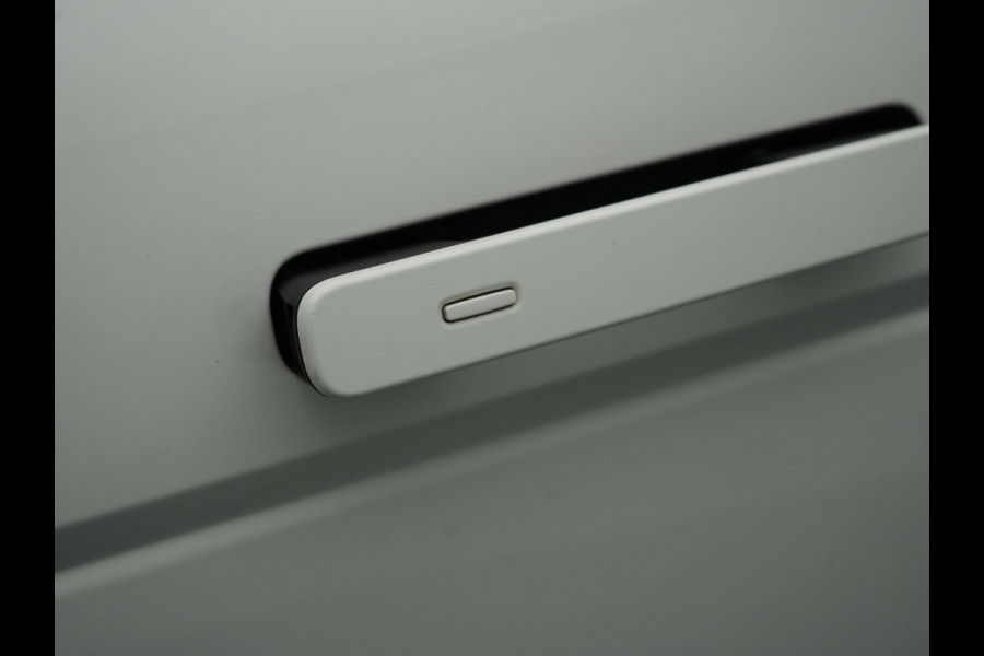 Land Rover Range Rover Evoque P300e AWD Plug In Hybrid 309pk BLACK OPTIC Dealer O.H PHEV | 360 Camera | 20"L.M | Apple Carplay | Lederen Bekleding | Navigatie | DAB |