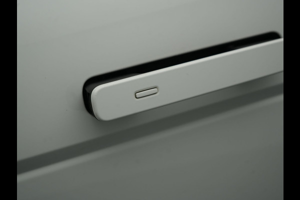 Land Rover Range Rover Evoque P300e AWD Plug In Hybrid 309pk BLACK OPTIC Dealer O.H PHEV | 360 Camera | 20"L.M | Apple Carplay | Lederen Bekleding | Navigatie | DAB |